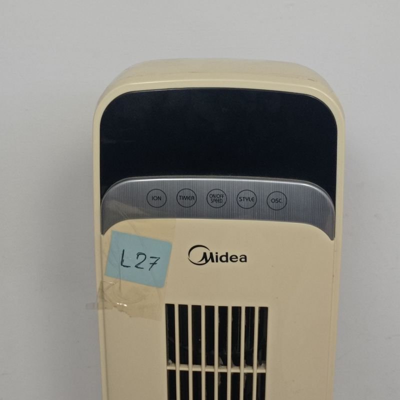 Ventilador Midea en excelente estado, calienta y prenda - imagen 2