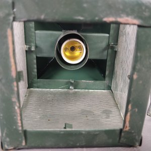 Farol Verde Metálico con Cadena y Vidrios Fantasía - imagen 5