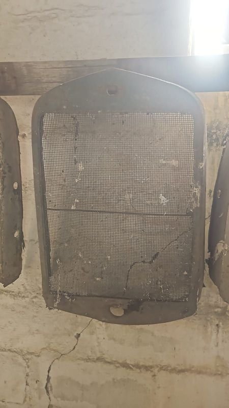 Careta de Radiador Antigua Ford AA