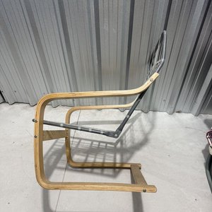 Sillón Estructura Madera y Metal con Cojines Negros - imagen 9