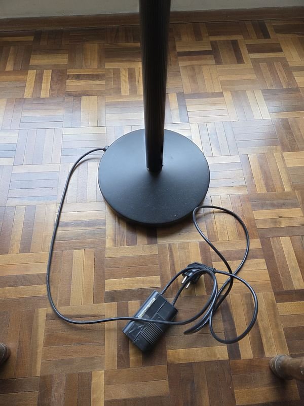Lámpara de pie moderna ajustable - imagen 2