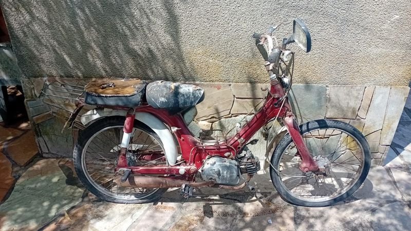 Moto Honda 50 - Moto en Buena Condición