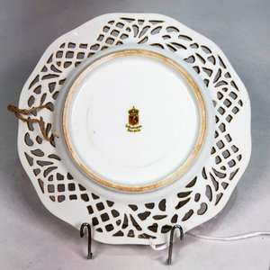 Plato Decorativo de Porcelana Bavaria con Escena Rural y Borde Calado - imagen 4