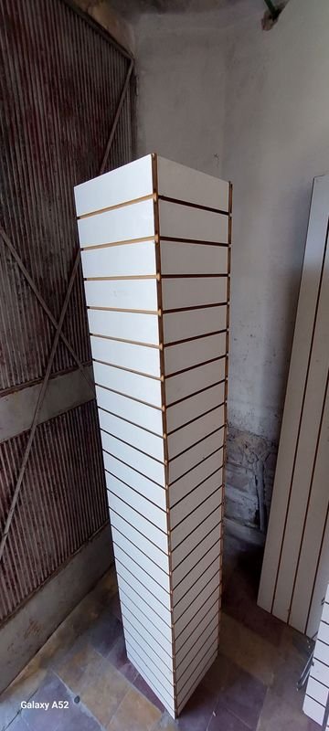 Excebidor con paneles ranurados de alta calidad - imagen 2