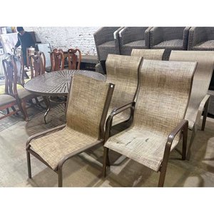 Lote anterior: Juego de Comedor y Sillones de Exterior