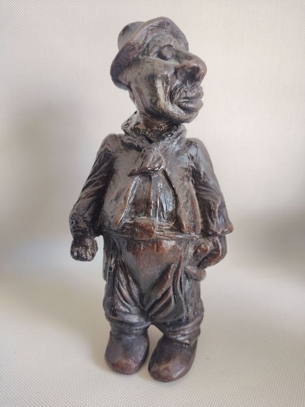 Escultura en barro cocido estilo Molina Campos de 25 cm gaucho - imagen 1