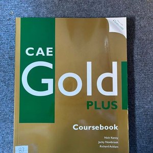 Libro CAE Gold Plus para Aprendizaje de Inglés con CD - imagen 1