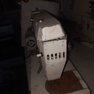 Dos Máquinas de Coser Vintage: Elgin Automátic y Severbon Arg. - imagen 10