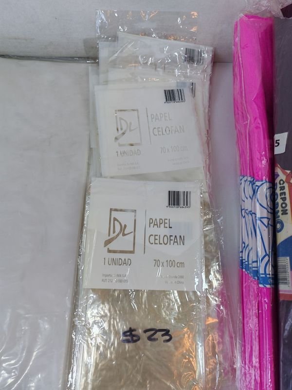 Lote de Papel Crepe y Celofan en Excelente Condición - imagen 6