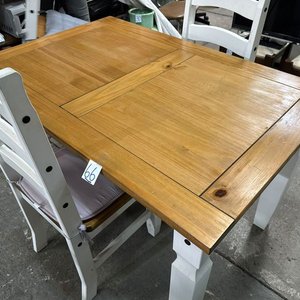 Juego de Comedor: Mesa Rectangular y 4 Sillas Estilo Rústico - imagen 4