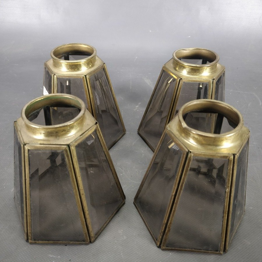 Lote de 4 tulipas de bronce y vidrio biselado color humo