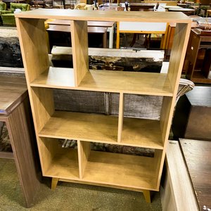 Lote anterior: Estantería Modular de Madera Clara Estilo Nórdico