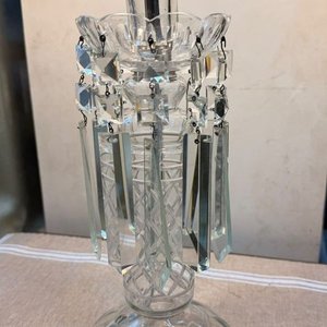 Lámpara de Mesa de Cristal Tallado con Dos Luces y Tulipa Esmerilada - imagen 7