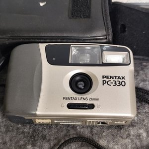 Cámara Pentax PC-330 con Estuche para Decoración - imagen 2