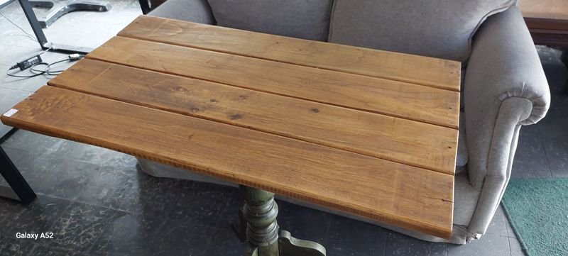 Mesa de centro en madera con diseño antiguo - imagen 4