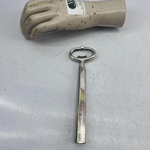 Destapador de Bronce Niquelado - imagen 1