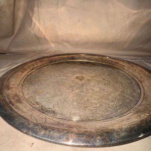 Lote anterior: Bandeja Antigua Redonda Estilo Clásico Grabada Metal Plateado
