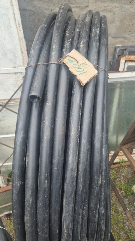 100 Metros de Plastiducto Negro de 1 Pulgada