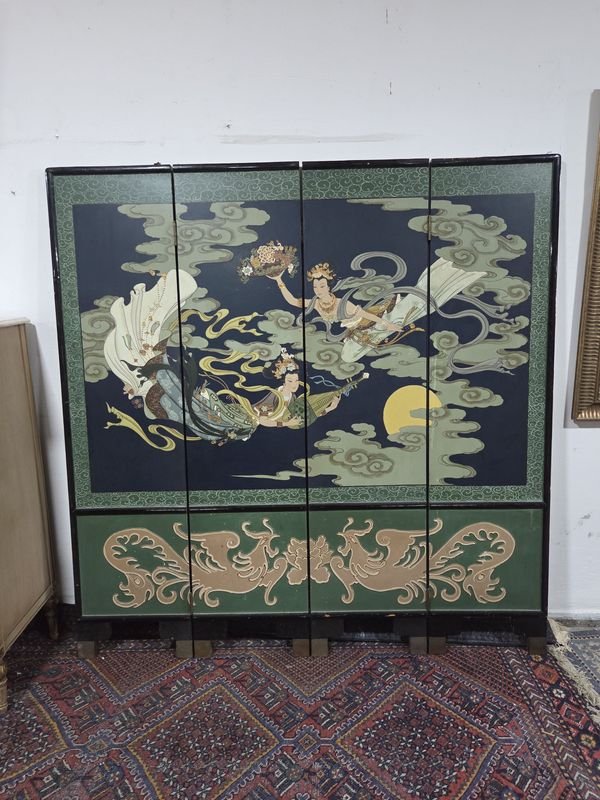 Biombo Chino Decorado a Mano con Figuras Celestiales y Dragones