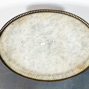 Mesa Francesa Oval de Sala con Tapa de Mármol y Barandilla de Bronce - imagen 2