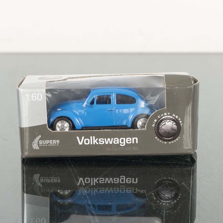 Auto de coleccion a escala 1/60, Volkswagen Beetle Hard-Top - Colección de modelos