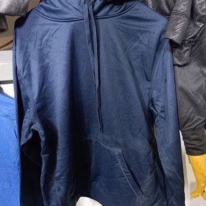 Lote anterior: Canguro Azul Oscuro con Bolsillo Frontal