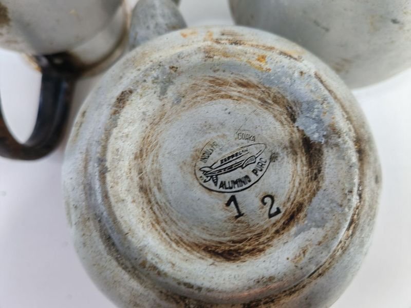 Servicios Antiguos de Aluminio para la Cocina - imagen 9