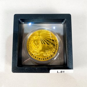 Lote siguiente: Moneda Coleccionable Signo Leo Dorada con Estuche