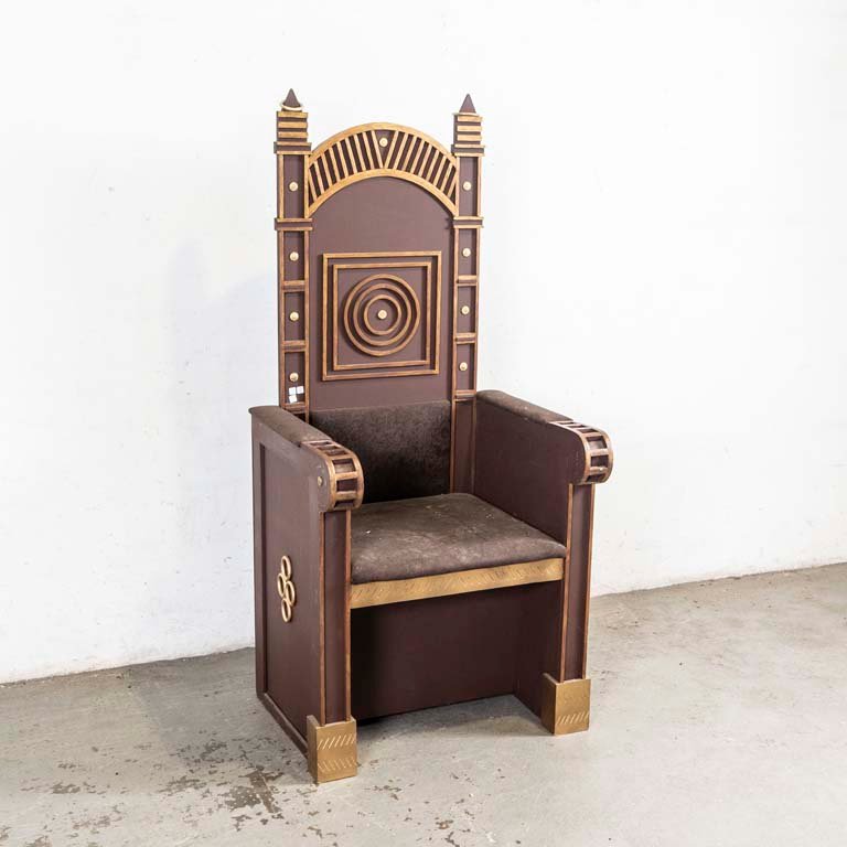 Lote anterior: Trono fantasía en color marrón y dorado para decorar
