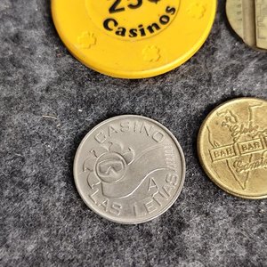 Lote de 3 Fichas de Casino y 1 de Antel - imagen 4