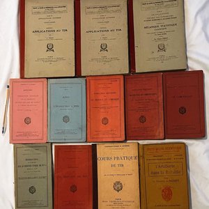 Lote de 12 Libros Antiguos en Francés Colección General Berisso - imagen 1