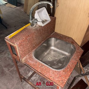 Bacha de Cocina con Mesada de Granito Rosa - imagen 3
