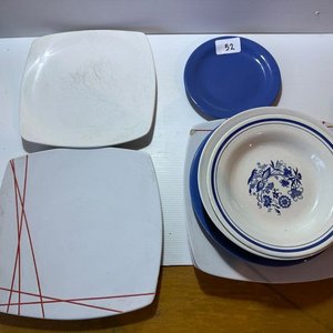 Lote de Platos de Cerámica Varios Colores y Diseños - imagen 4