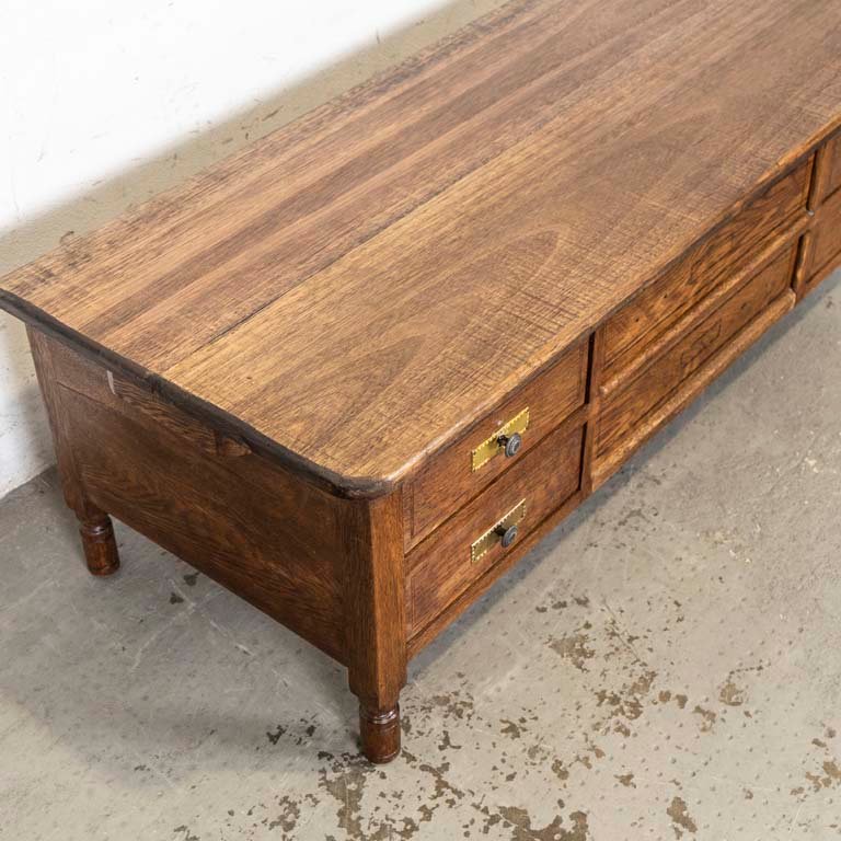 Mesa ratona de roble con marqueterie y cuatro cajones - imagen 2