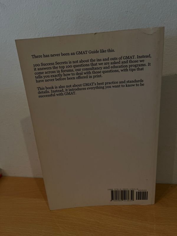 Libro de GMAT 100 en buen estado - imagen 2