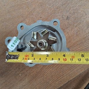 Bomba de Agua para Motor con Cuerpo Metálico y Rodete - imagen 4