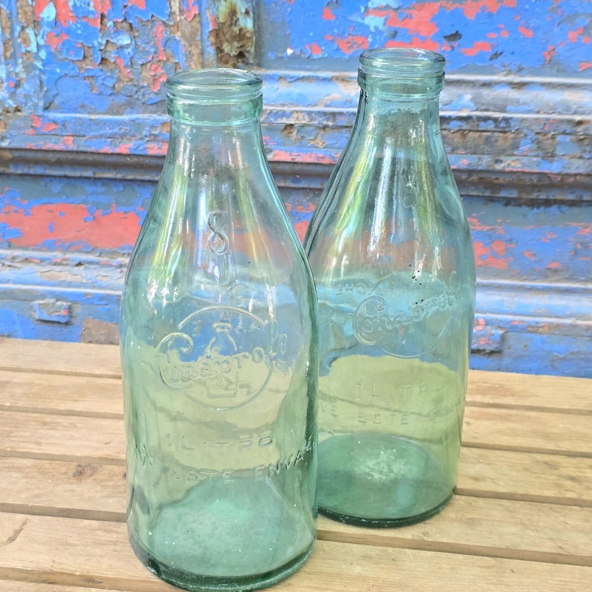 Item lote-59-par-de-botellas-de-leche - Image 1