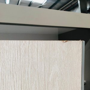 Ropero Beige con Puertas Corredizas en MDF - imagen 4