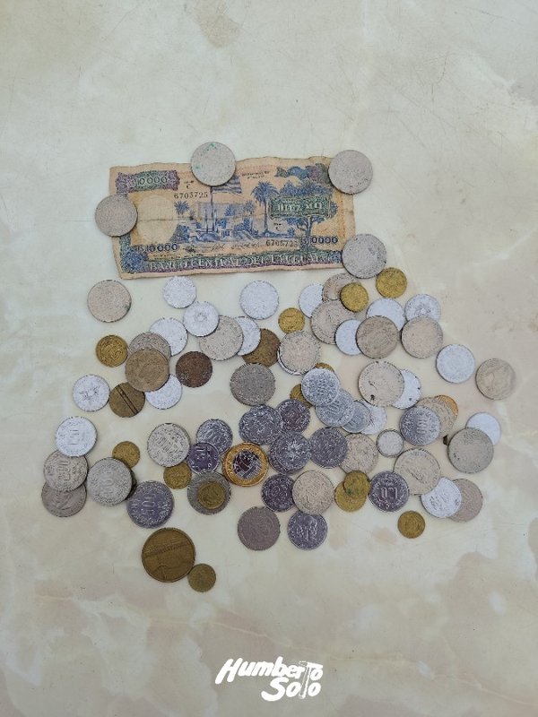 Billete y Monedas Varias de Colección