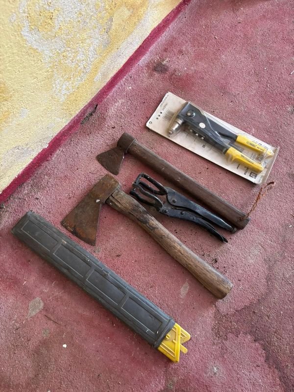 Item 889466 - Image 1