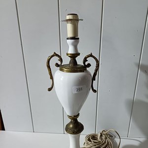 Lámpara de Mesa Antigua de Porcelana Blanca y Bronce - imagen 5