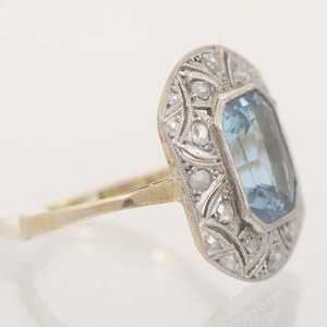 Anillo Oro 18k con Piedra Celeste y Diamantes Talla Octogonal - imagen 2