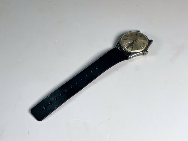 Reloj de Pulsera Caballero Tressa Esfera Plateada Malla Negra