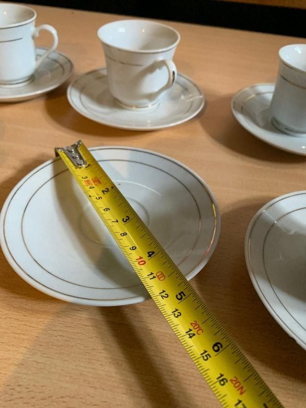 Juego de tazas de café con platillos y medidor - imagen 3