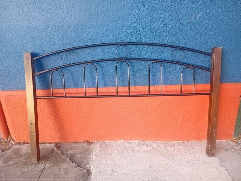 Camas de madera y hierro para dos personas - imagen 2