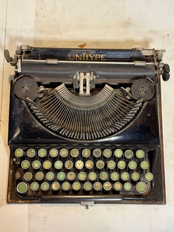 Antigua máquina de escribir Alemana marca Weilwerke - imagen 2