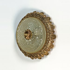 Plafón de Metal Dorado con Pantalla de Vidrio Prensado y Detalle Floral - imagen 4