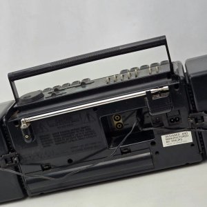 Radio Grabador Philips con Doble Cassette y Ecualizador Gráfico - imagen 6