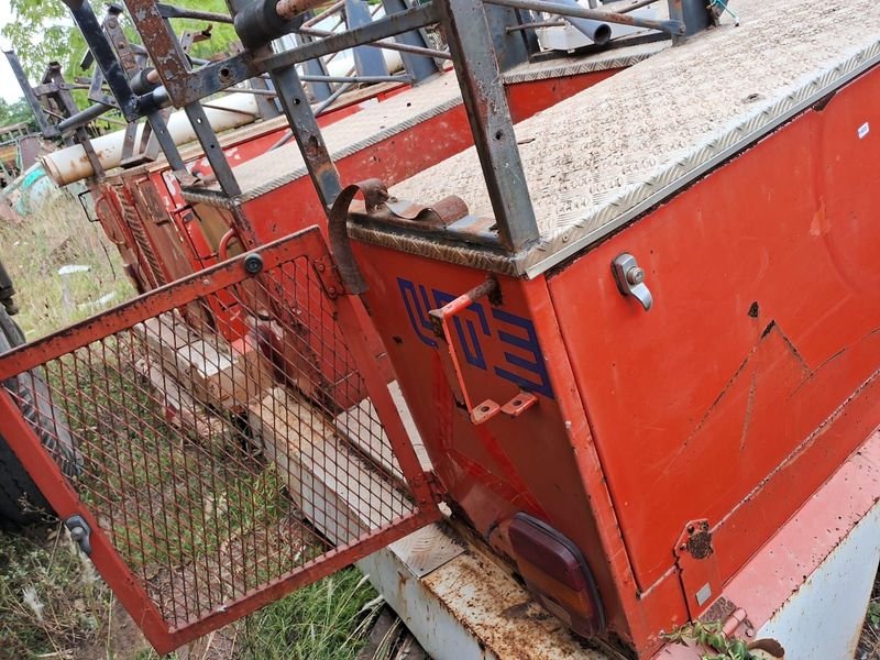 Caja industrial para vehículos de carga o remolque en mal estado - imagen 3