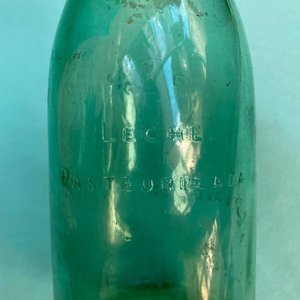 Antigua Botella de leche Conaprole. Altra: 24.5 cm - imagen 2